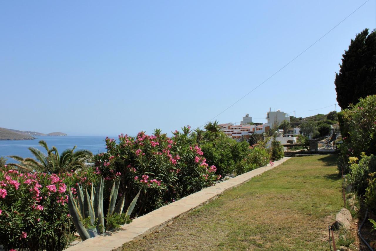 Blue Dolphin Hotel Batsi  Exterior photo